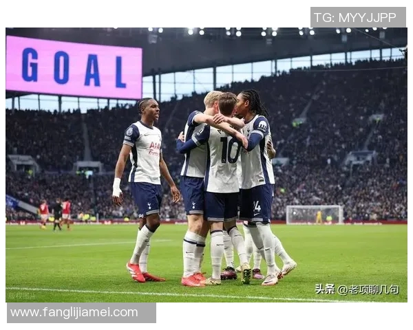 热刺与曼城欧联杯决赛激战在即谁将捧起梦寐以求的冠军奖杯